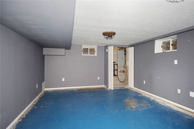 3801 Greenfield Rd, Hampton, PA 15101