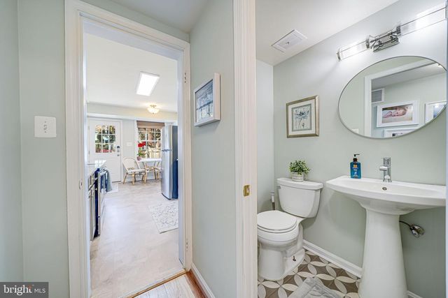 1146 WIMBLEDON DR, Mclean, VA 22101