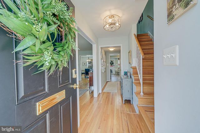 1146 WIMBLEDON DR, Mclean, VA 22101