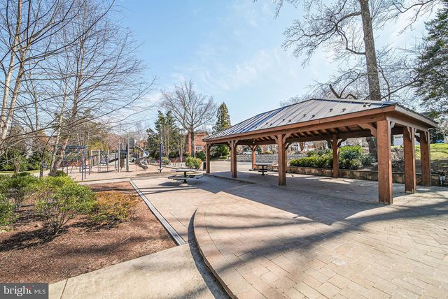 1146 WIMBLEDON DR, Mclean, VA 22101