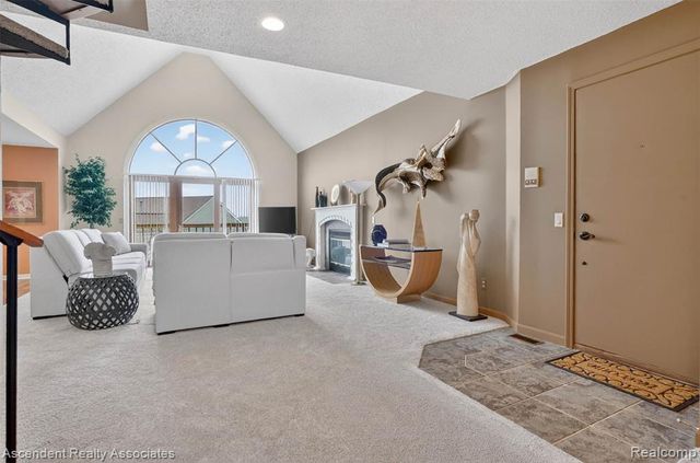 3372 Loon Lake Court 41, Waterford, MI 48329