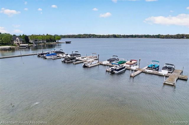 3372 Loon Lake Court 41, Waterford, MI 48329