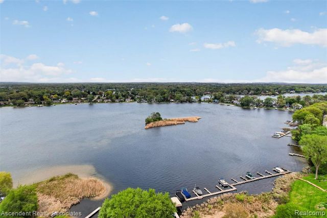 3372 Loon Lake Court 41, Waterford, MI 48329