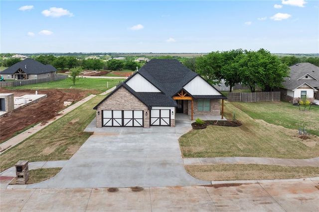 1437 Buckhorn Place, Tuttle, OK 73089