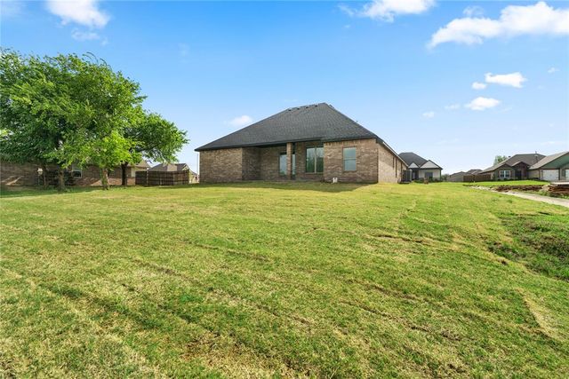 1437 Buckhorn Place, Tuttle, OK 73089