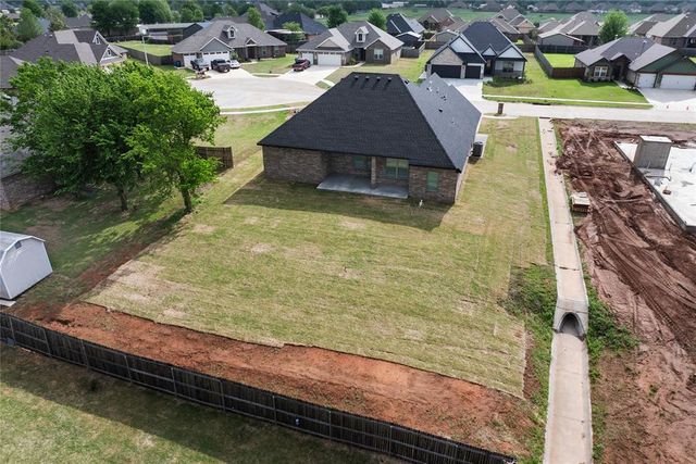 1437 Buckhorn Place, Tuttle, OK 73089