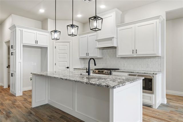 1437 Buckhorn Place, Tuttle, OK 73089