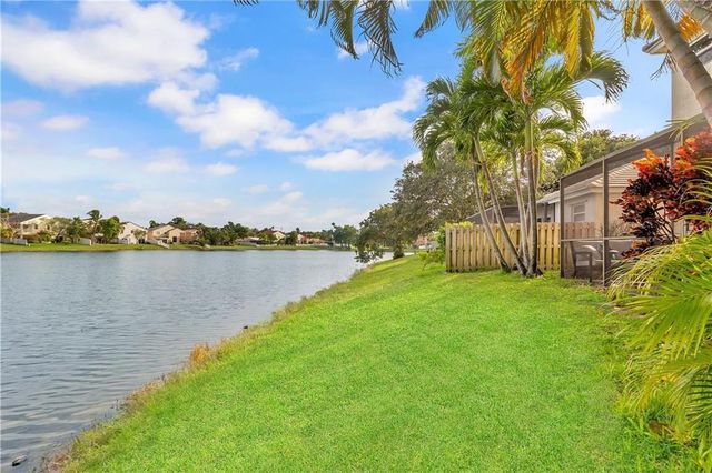 9812 NW 9th Court, Plantation, FL 33324