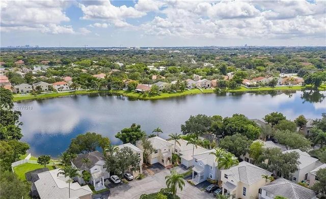 9812 NW 9th Court, Plantation, FL 33324