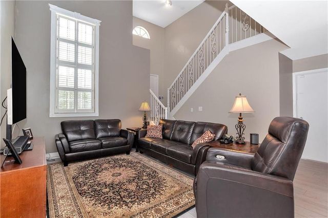 9812 NW 9th Court, Plantation, FL 33324