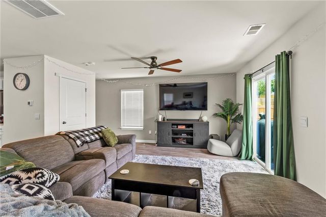 586 Tochi Court, Winston-salem, NC 27105