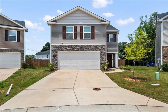 586 Tochi Court, Winston-salem, NC 27105