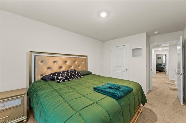 586 Tochi Court, Winston-salem, NC 27105