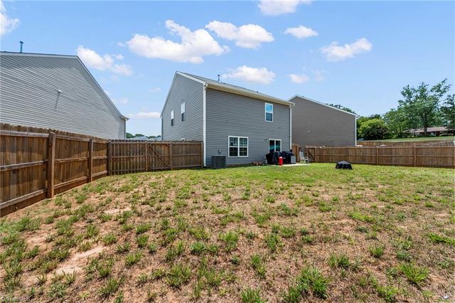 586 Tochi Court, Winston-salem, NC 27105