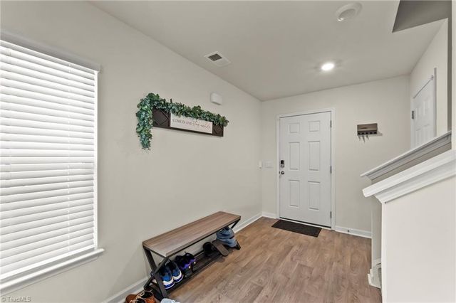 586 Tochi Court, Winston-salem, NC 27105