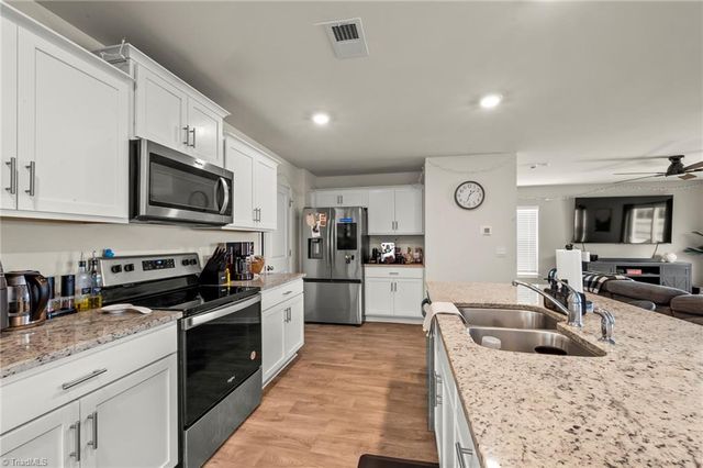 586 Tochi Court, Winston-salem, NC 27105