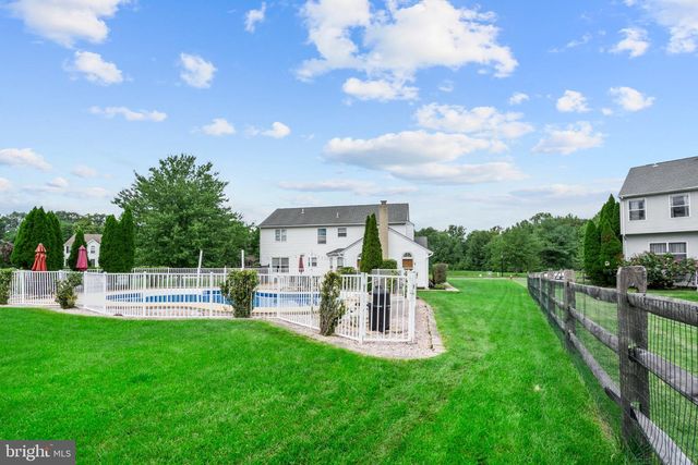 1438 BENTLEY DR, Warrington, PA 18976