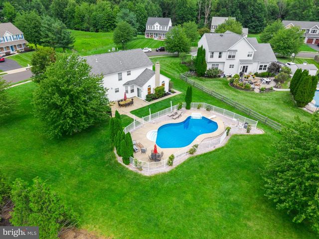 1438 BENTLEY DR, Warrington, PA 18976