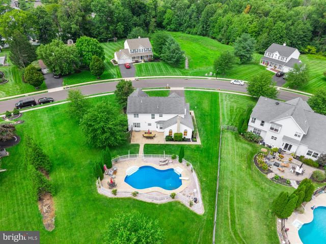 1438 BENTLEY DR, Warrington, PA 18976