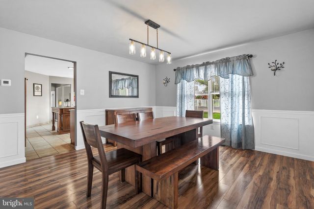 1438 BENTLEY DR, Warrington, PA 18976