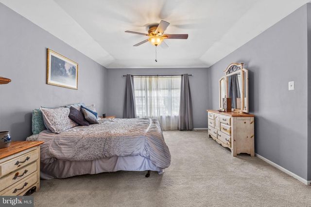 1438 BENTLEY DR, Warrington, PA 18976
