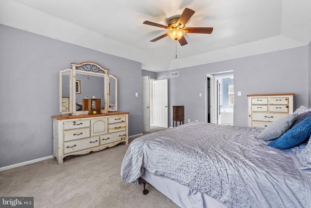 1438 BENTLEY DR, Warrington, PA 18976