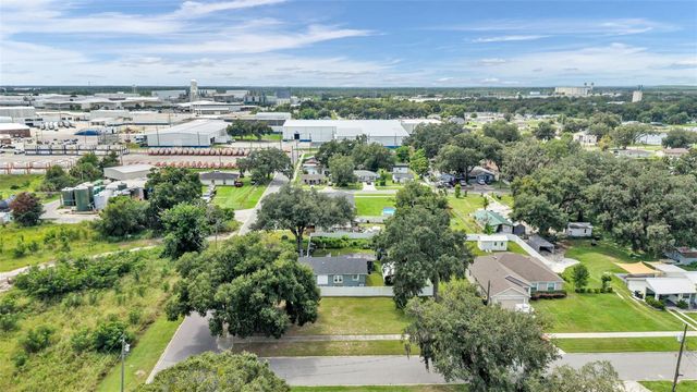 216 PEARL STREET, Auburndale, FL 33823