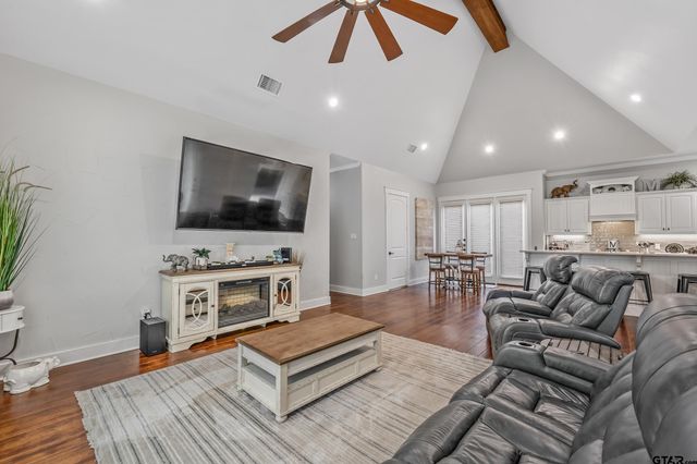 14611 Twin Pines Lane, Lindale, TX 75771