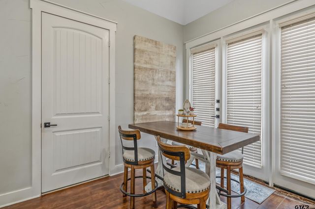 14611 Twin Pines Lane, Lindale, TX 75771