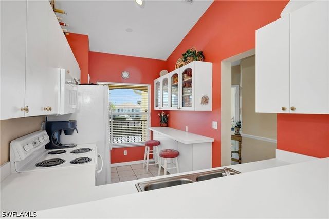 1366 Mainsail DR 1522, Naples, FL 34114
