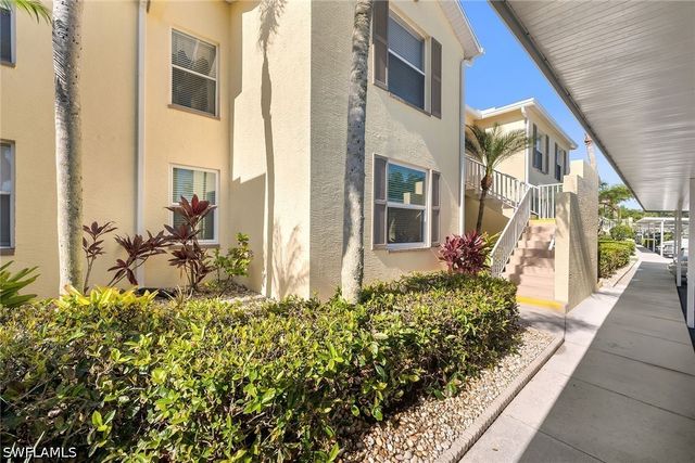 1366 Mainsail DR 1522, Naples, FL 34114