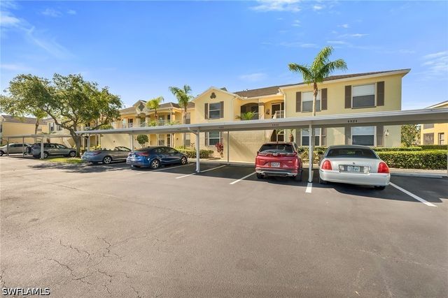 1366 Mainsail DR 1522, Naples, FL 34114
