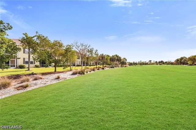 1366 Mainsail DR 1522, Naples, FL 34114