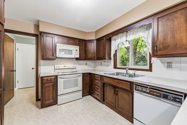 7738 Andrea Lane, Portage, MI 49024