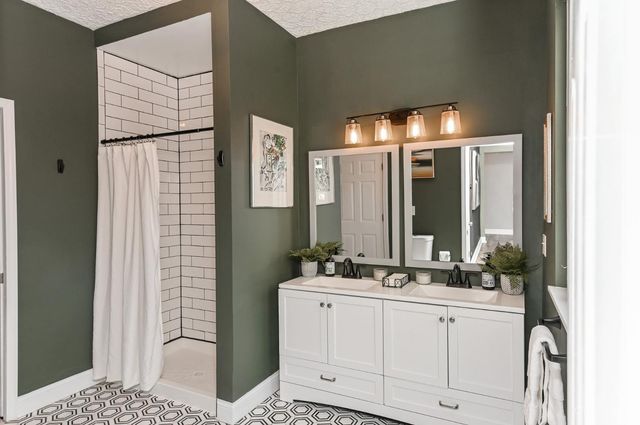 4609 Winona Terrace, Cincinnati, OH 45227