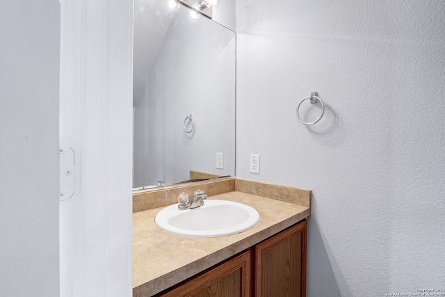10302 LATELEAF OAK, San Antonio, TX 78223
