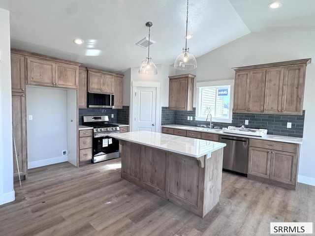 1645 Sundown Rd, Rexburg, ID 83440