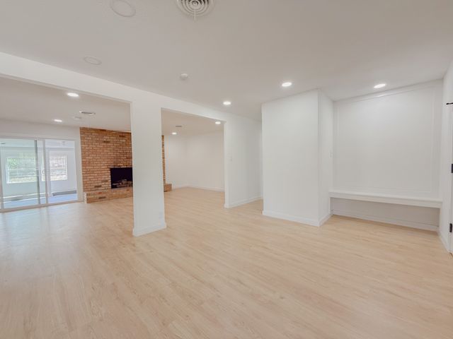 4013 Wedgworth Road S, Fort Worth, TX 76133