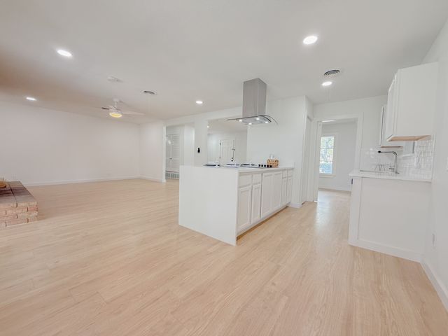 4013 Wedgworth Road S, Fort Worth, TX 76133