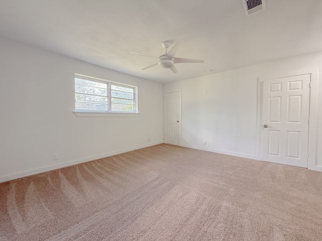 4013 Wedgworth Road S, Fort Worth, TX 76133