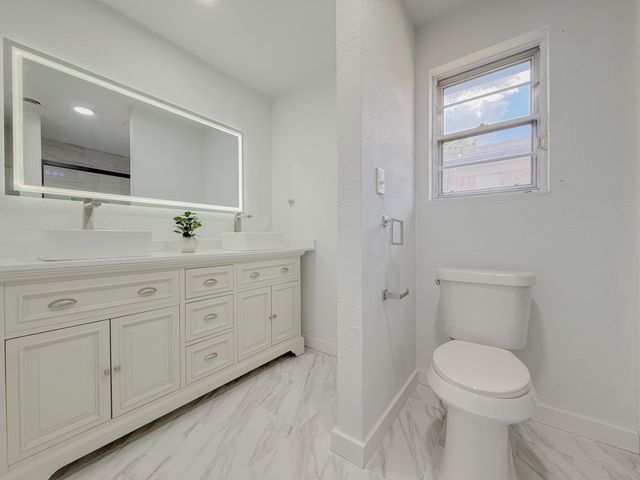 4013 Wedgworth Road S, Fort Worth, TX 76133