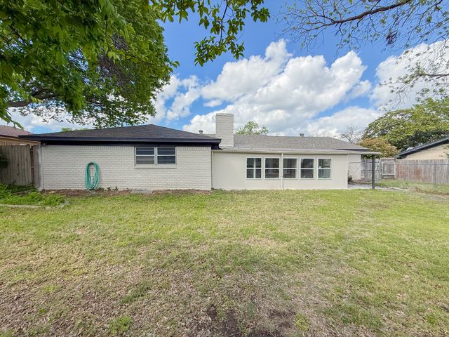 4013 Wedgworth Road S, Fort Worth, TX 76133