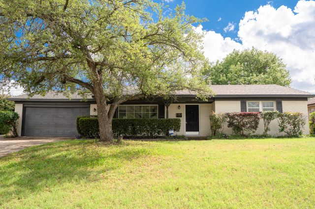 4013 Wedgworth Road S, Fort Worth, TX 76133