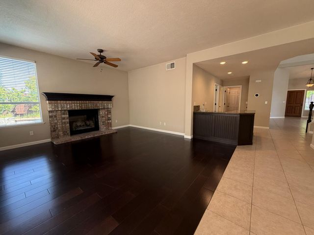 2431 Carr Ct, Rocklin, CA 95765