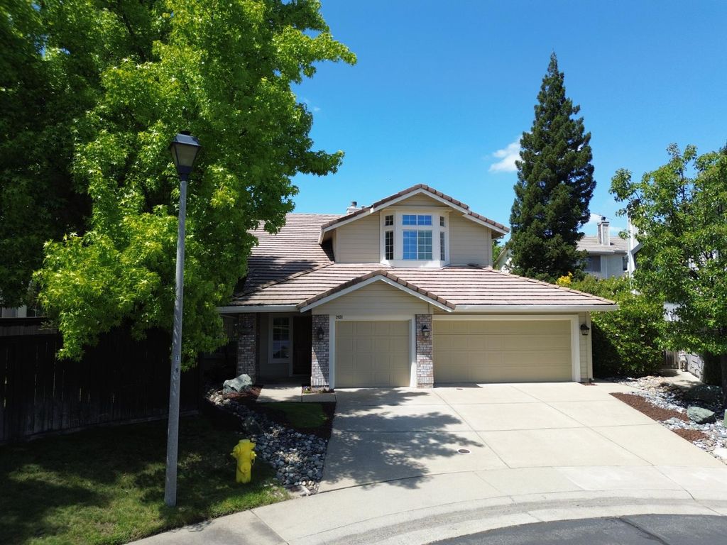 2431 Carr Ct, Rocklin, CA 95765