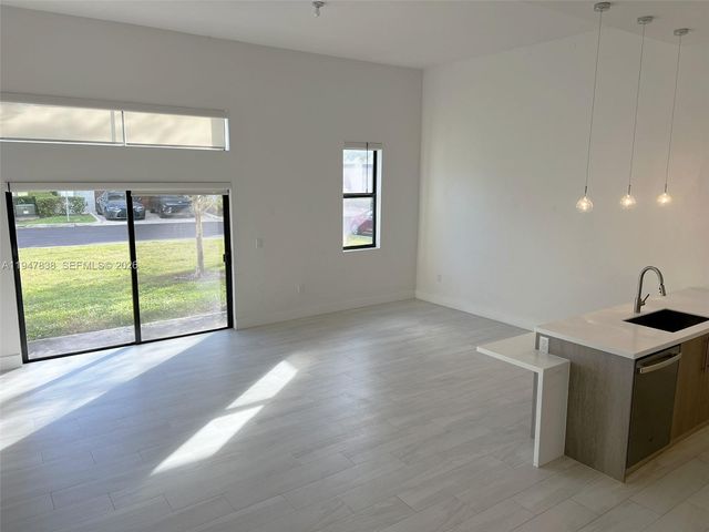 4416 NW 9th St 4416, Plantation, FL 33317