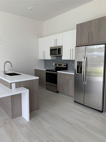 4416 NW 9th St 4416, Plantation, FL 33317