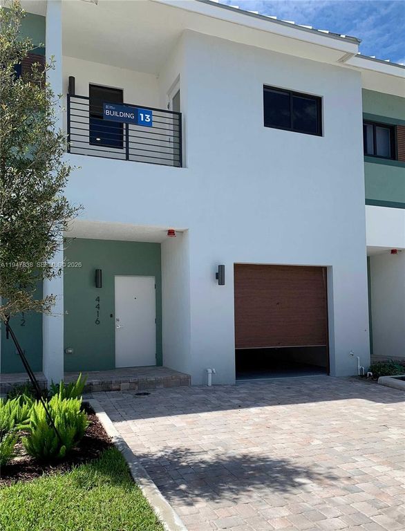 4416 NW 9th St 4416, Plantation, FL 33317