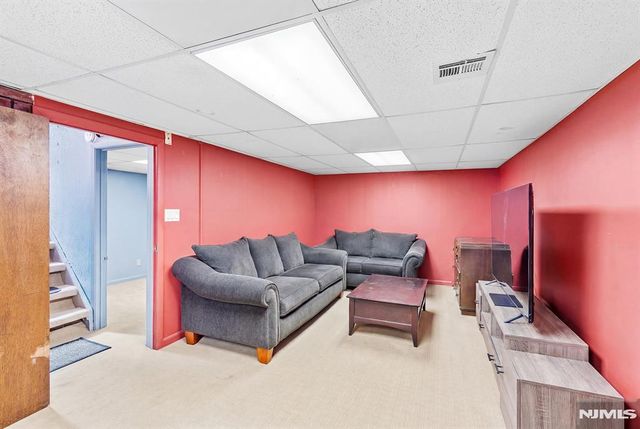 316 Boulevard S, Saddle Brook, NJ 07663