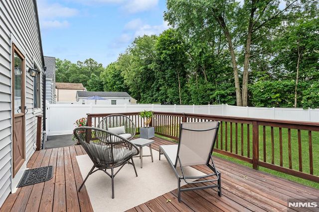 316 Boulevard S, Saddle Brook, NJ 07663